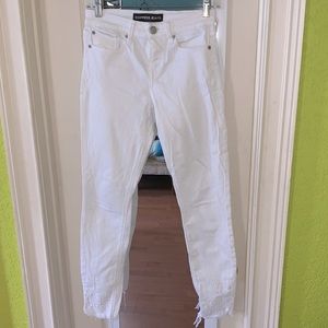 Express White Embroidered Jeans